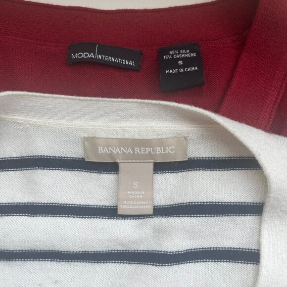 Women’s V-Neck Cardigans (Size Small) - Picture 8 of 8